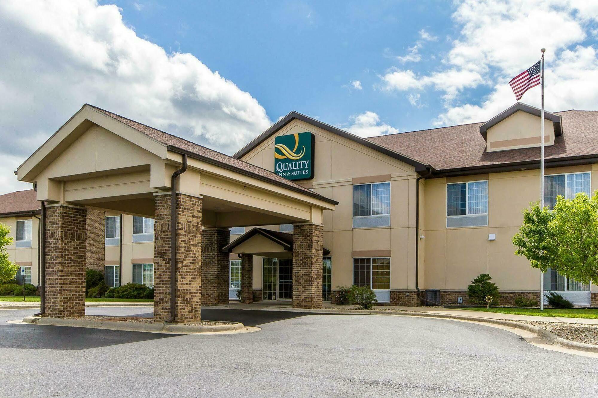 Quality Inn & Suites Lodi I-90 Exterior foto