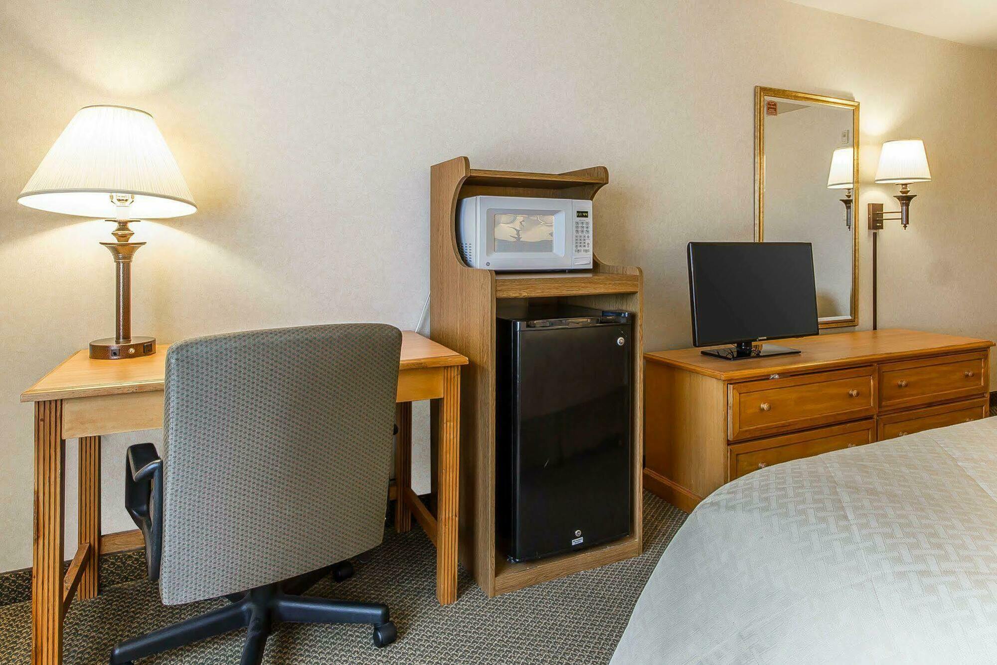 Quality Inn & Suites Lodi I-90 Exterior foto